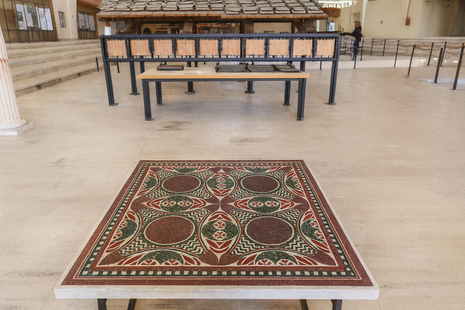 Il Mosaico di Caligola Trasformato in Tavolino da Caffè