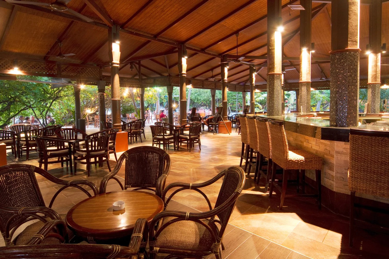 Embudu Village Island Resort