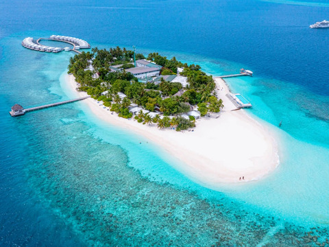 Seaclub Sandies Bathala Resort